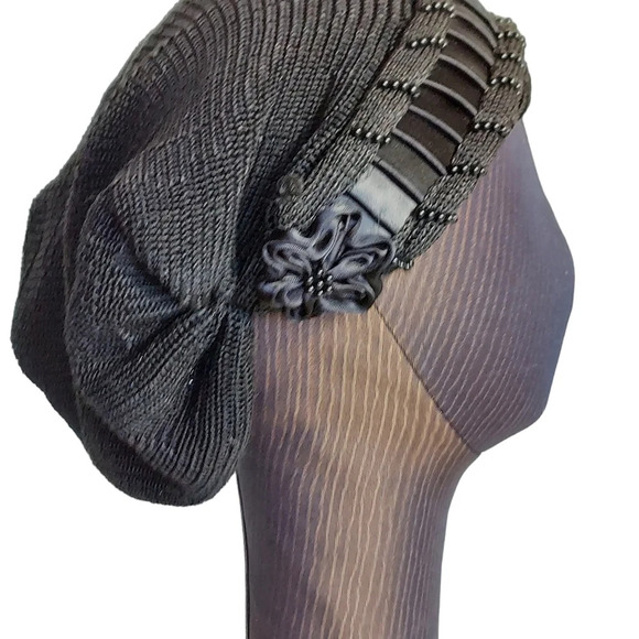 Vintage 40s Black Knit Beaded Snood Satin Rosette Detail - Picture 13 of 14